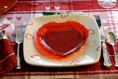 День Святого Валентина - сервировка стола