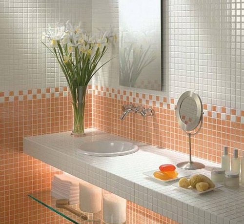 Зеркальная плитка-мозаика в ванной