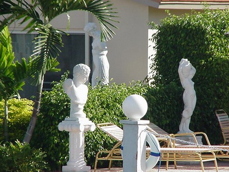 Садовые скульптуры фото
