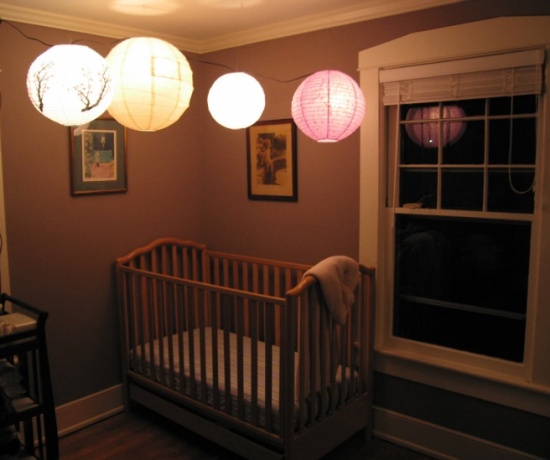 Освещение детской комнаты для новорожденного