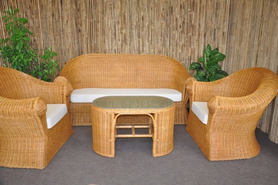 Кресла и диван из бамбука