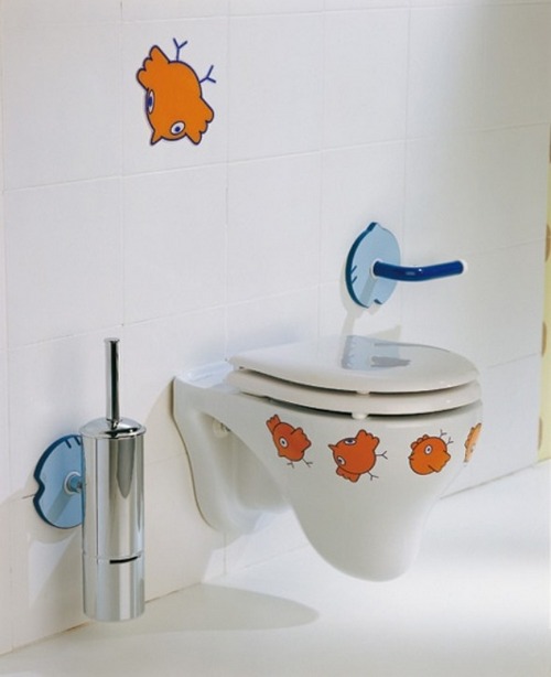 Подвесной унитаз - детская ванная комната