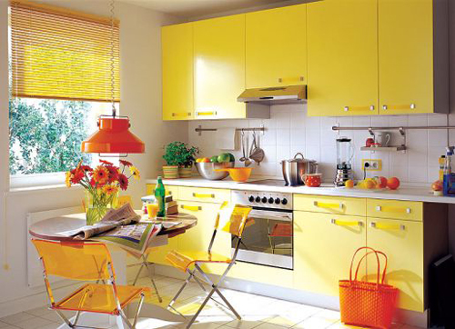 интерьер желтой кухни