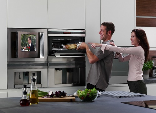 Встраиваемый телевизор для кухни Electrolux