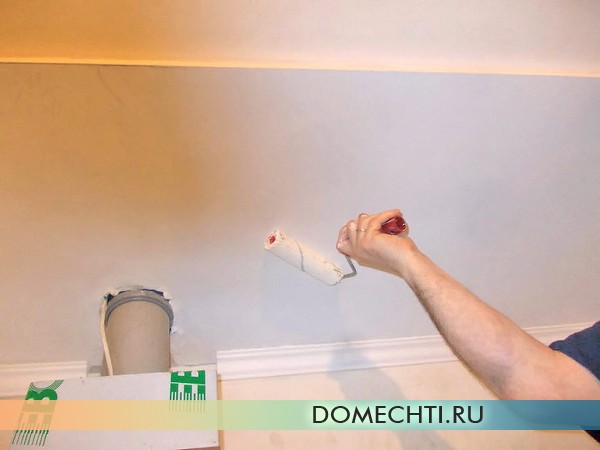 Как покрасить гипсокартонный потолок водоэмульсионной краской