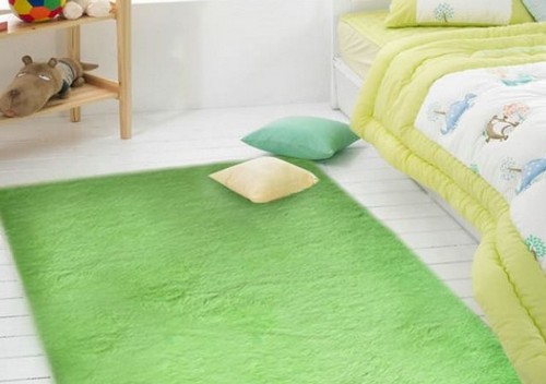 Зеленый коврик для детской фото