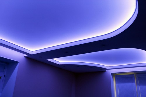 Натяжные потолки с неоновой подсветкой фото