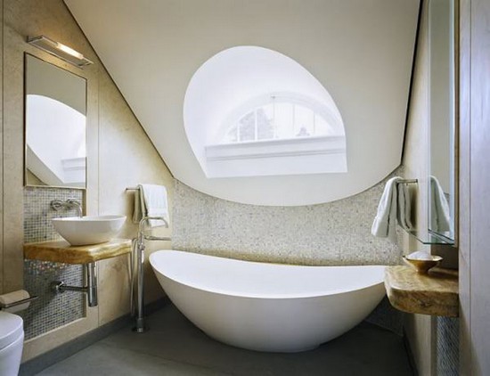 дизайн ванной комнаты в мансарде