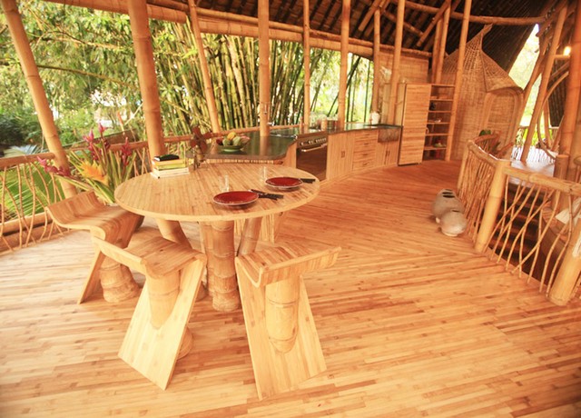 Интерьер бамбуковой гостиной
