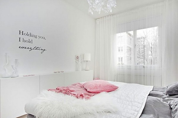 Романтический интерьер спальни в скандинавском стиле